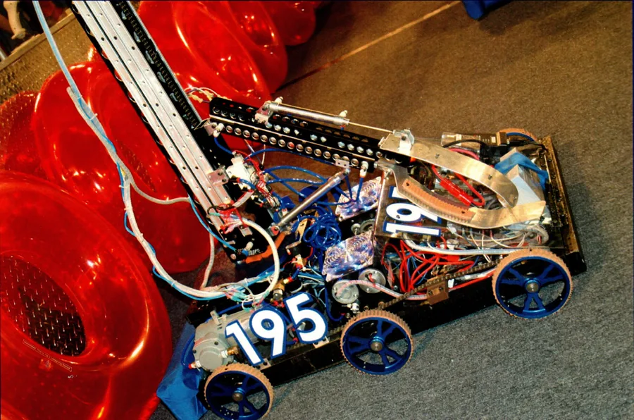 The Team 195 robot for the 2007 season, Knightmare 2K7.